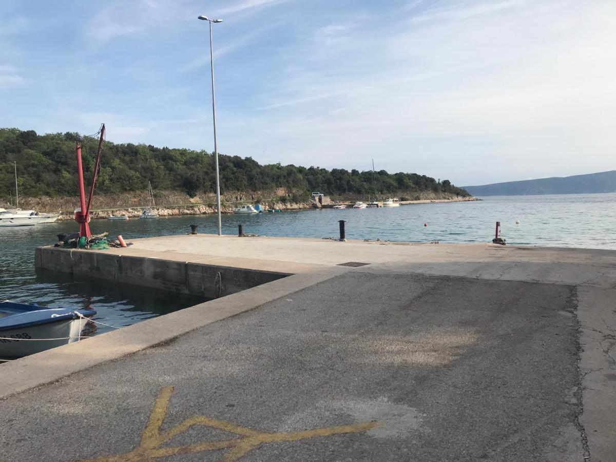 Krk Apartmani Pepina Pinezici  Bagian luar foto