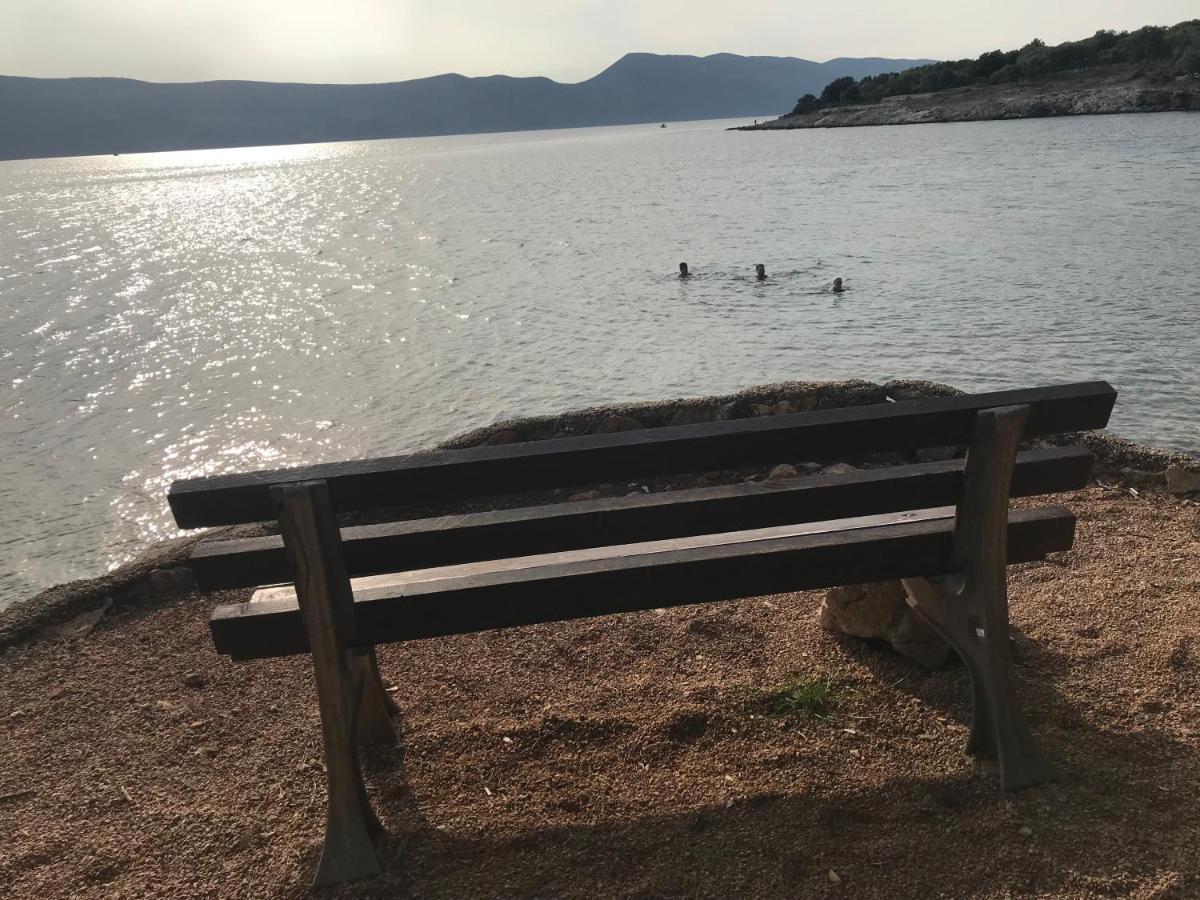 Krk Apartmani Pepina Pinezici  Bagian luar foto