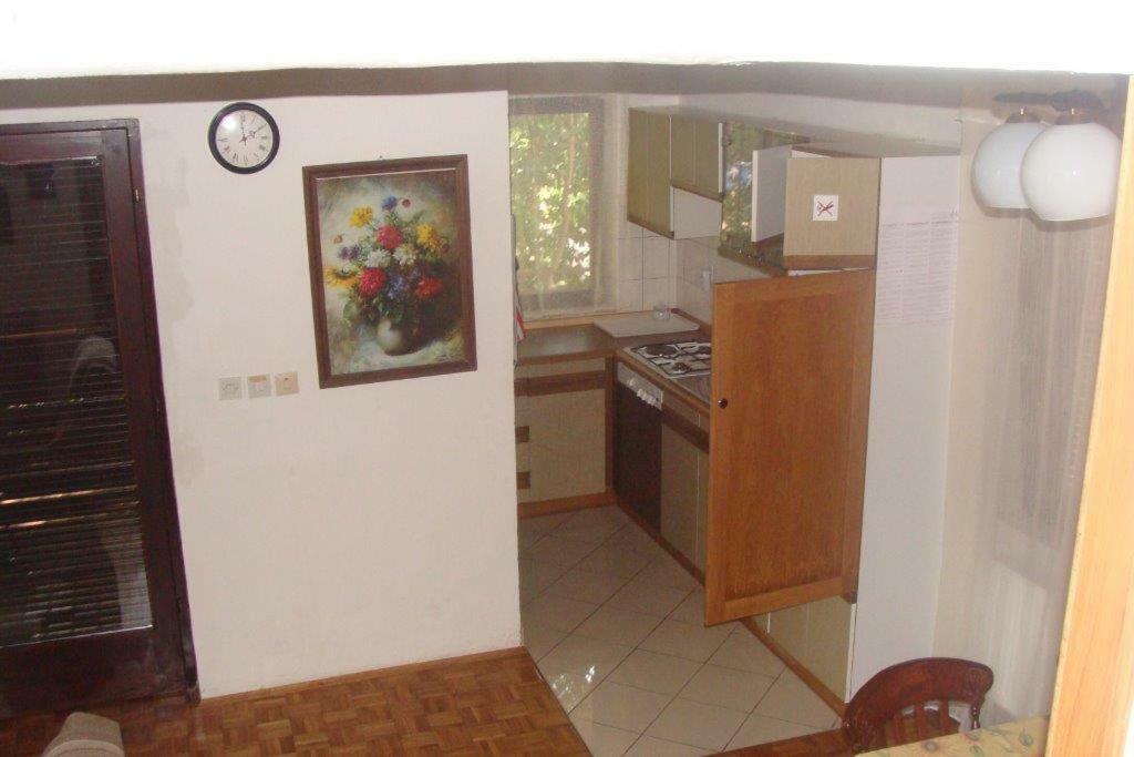 Krk Apartmani Pepina Pinezici  Bagian luar foto
