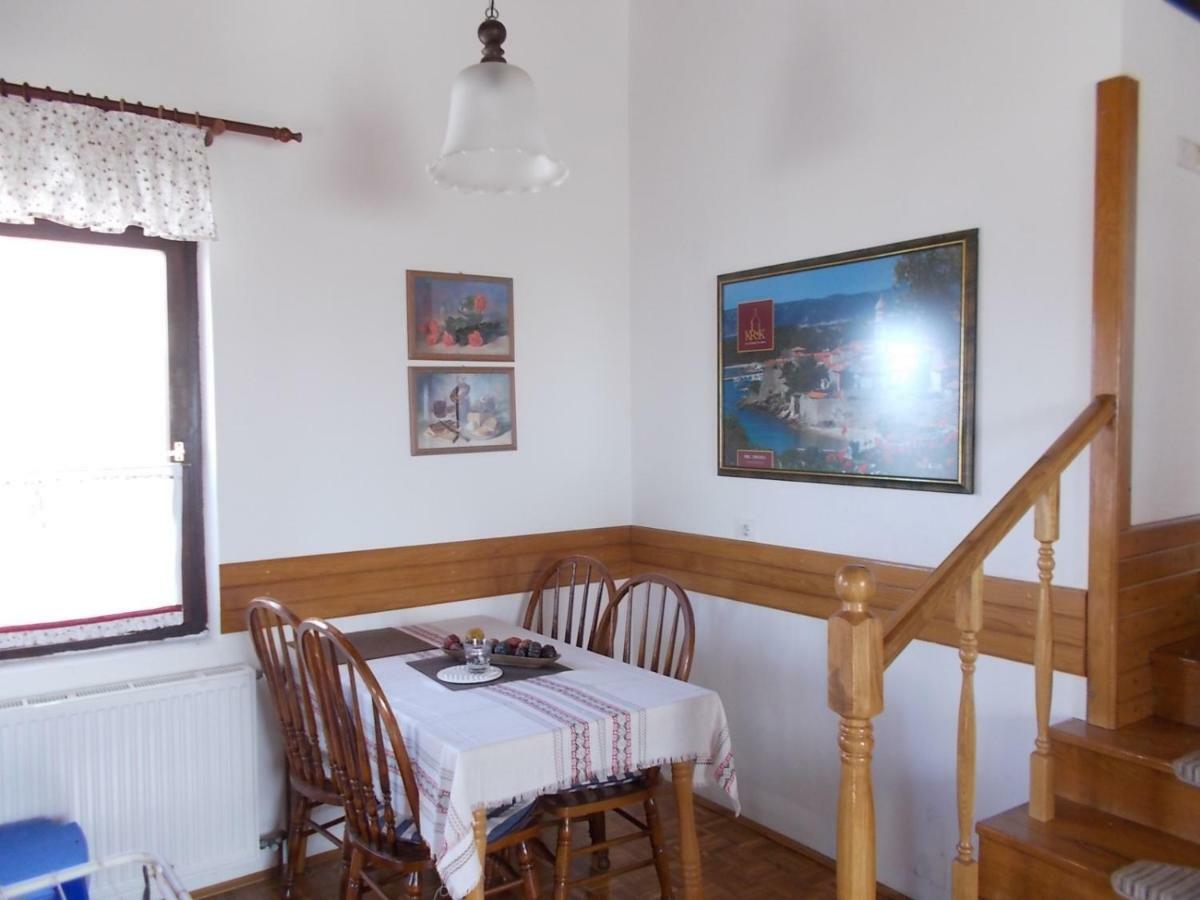 Krk Apartmani Pepina Pinezici  Bagian luar foto