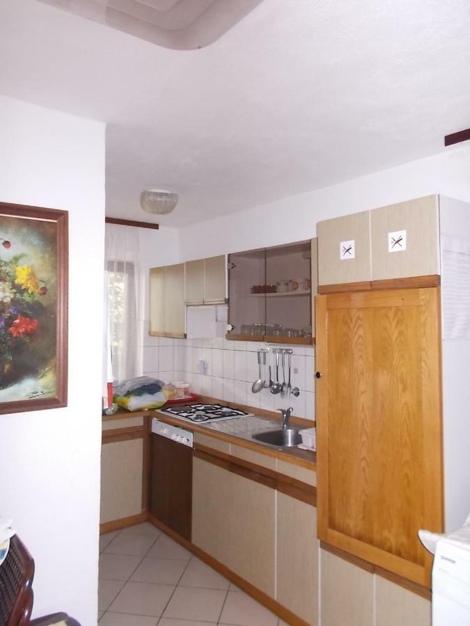 Krk Apartmani Pepina Pinezici  Bagian luar foto