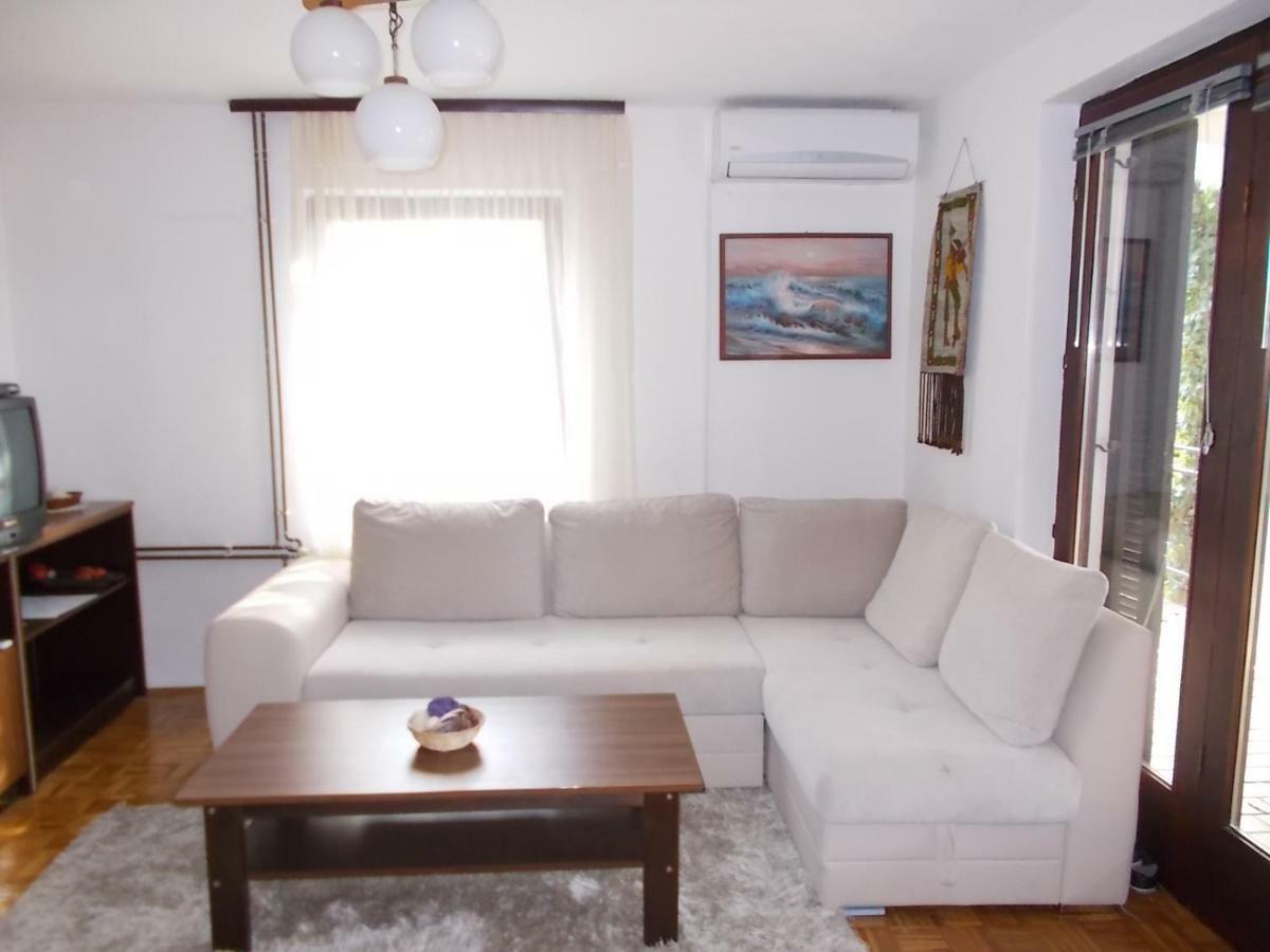 Krk Apartmani Pepina Pinezici  Bagian luar foto